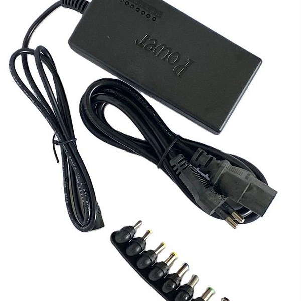 ספק כוח אוניברסלי למחשב נייד